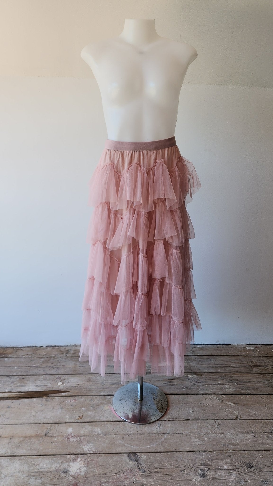 Pink layered tulle midi skirt best sale