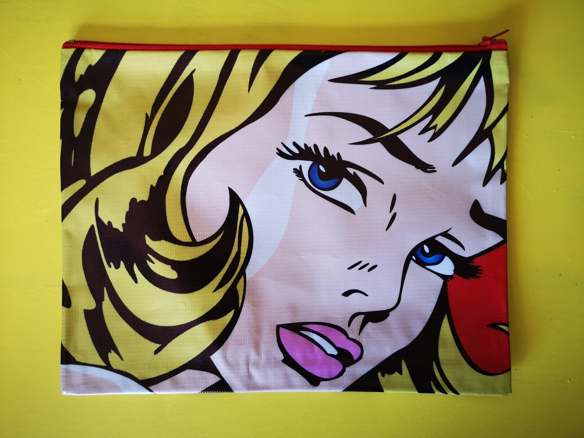 Pop art clutch