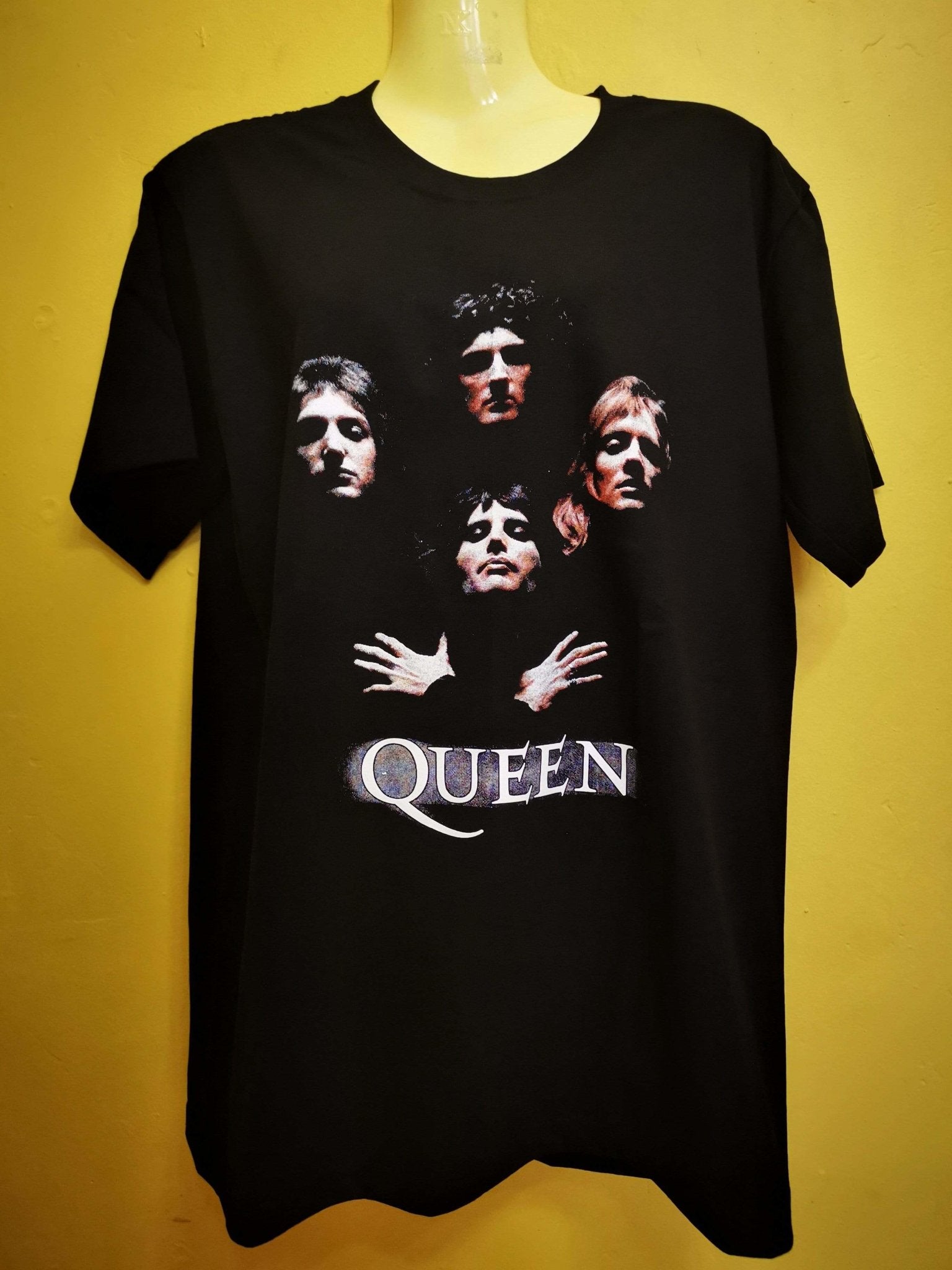 Queen Face 2 T-shirt