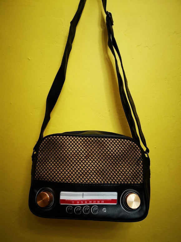 Retro Radio Small bag - Kwaitokoeksister South Africa