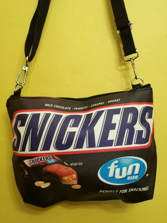 Snickers Sling bag - Kwaitokoeksister South Africa